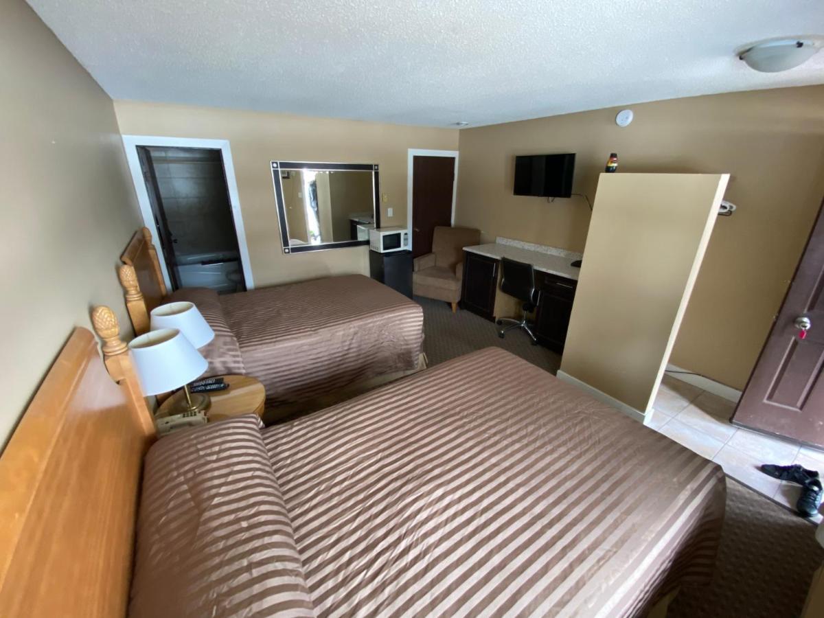 Twin Creeks Motel Lumby Zewnętrze zdjęcie